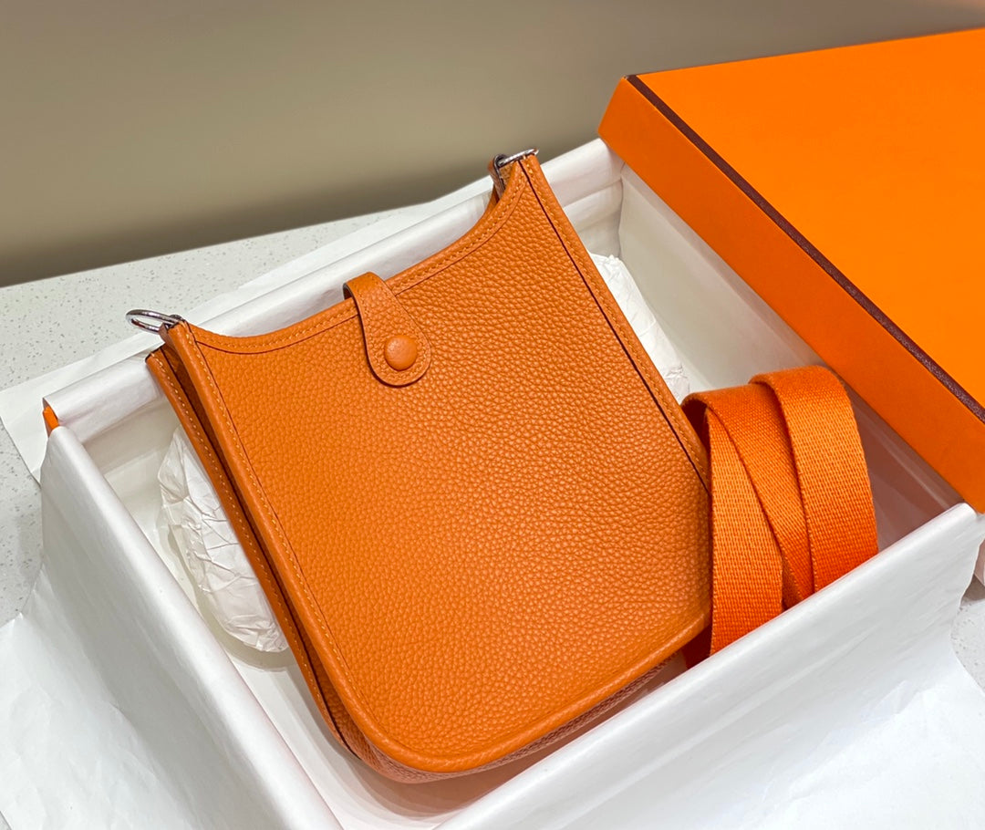 Mini Evelyne 18cm Naranja Caliente Togo Shw