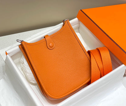 Mini Evelyne 18cm Naranja Caliente Togo Shw