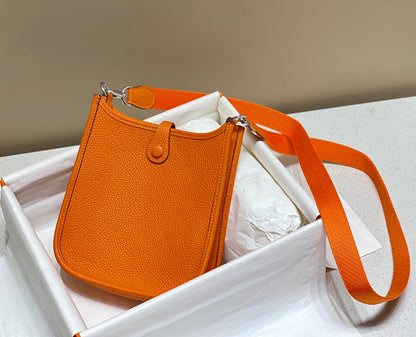 Mini Evelyne 18cm Naranja Caliente Togo Shw