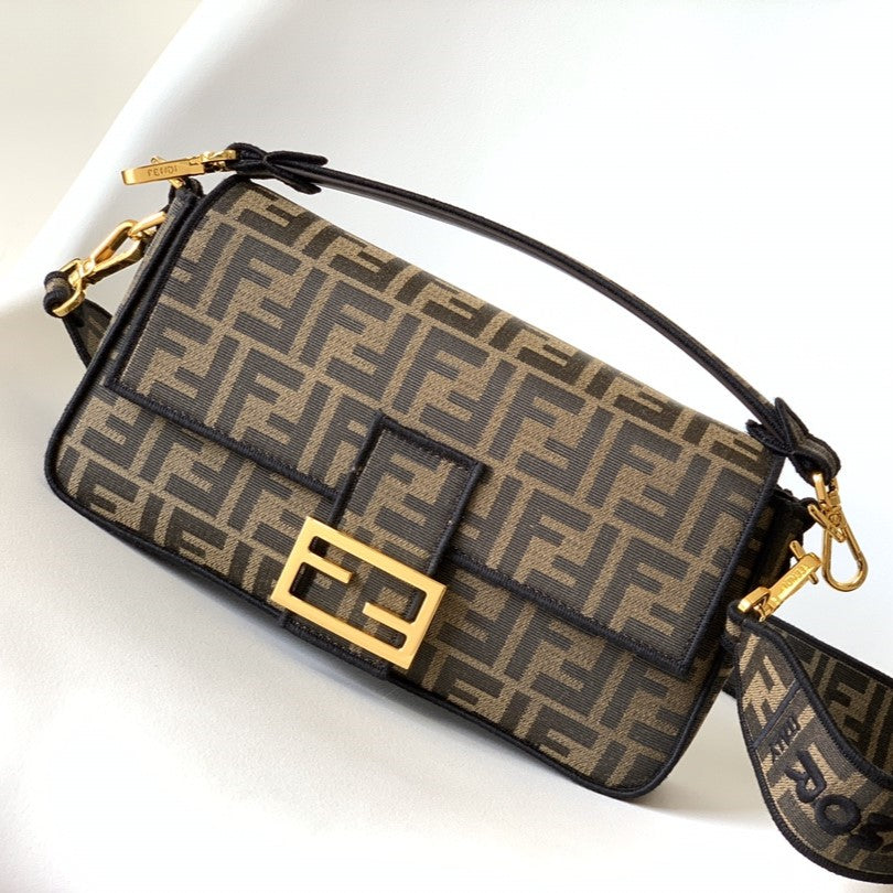 Bolso Fend Baguette 27 de tela jacquard marrón FF Ghw 