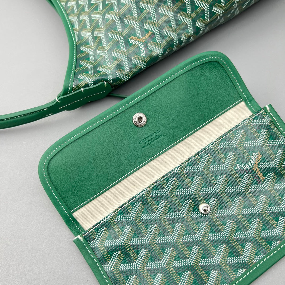 HOBO BOH¨¨ME 34 IN GREEN GOYARDINE CANVAS AND CALFSKIN