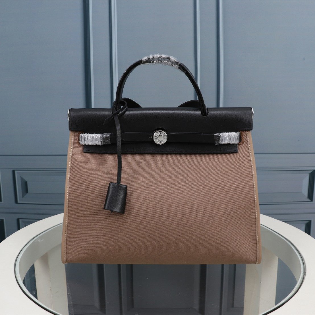 HM HERBAG ZIP 31 LONA NEGRA Y MARRÓN CENIZA
