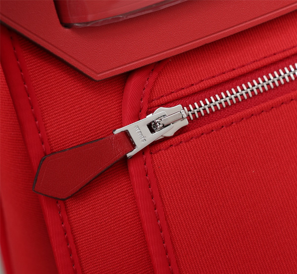 HM HERBAG ZIP 31 LONA ROJA