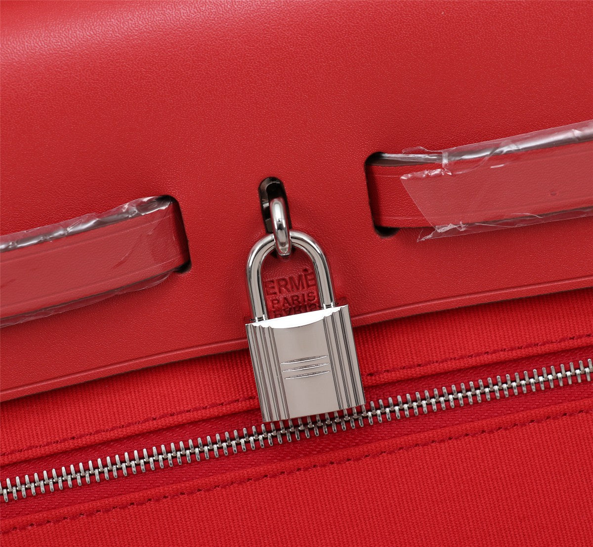 HM HERBAG ZIP 31 LONA ROJA
