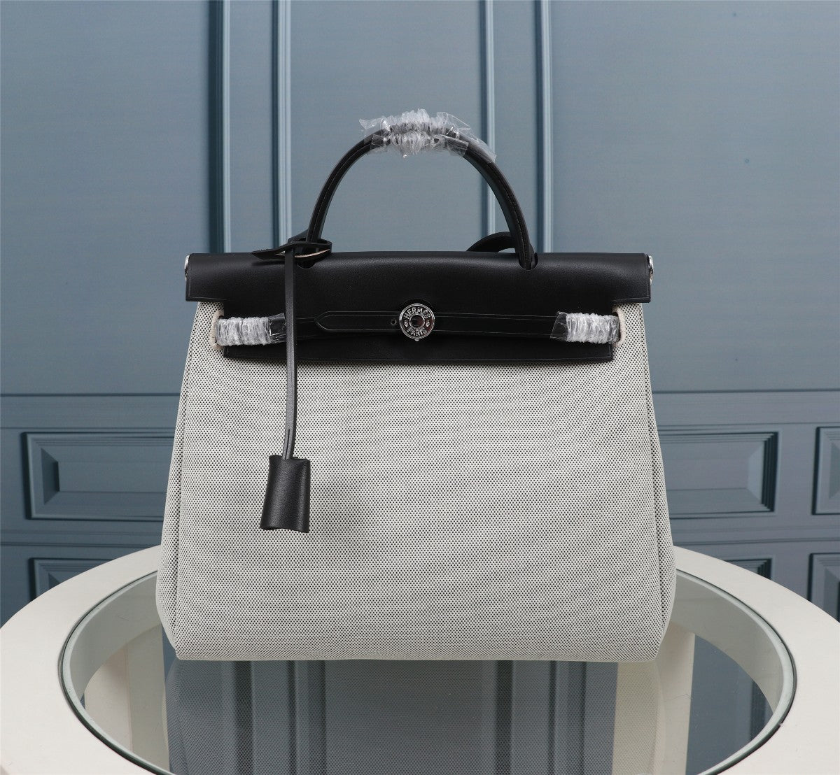 HM HERBAG ZIP 31 LONA BLANCA Y NEGRA
