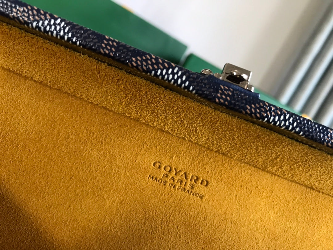 GRAND H?TEL TRUNK BAG 24 IN NAVY BLUE GOYARDINE CANVAS AND CALFSKIN