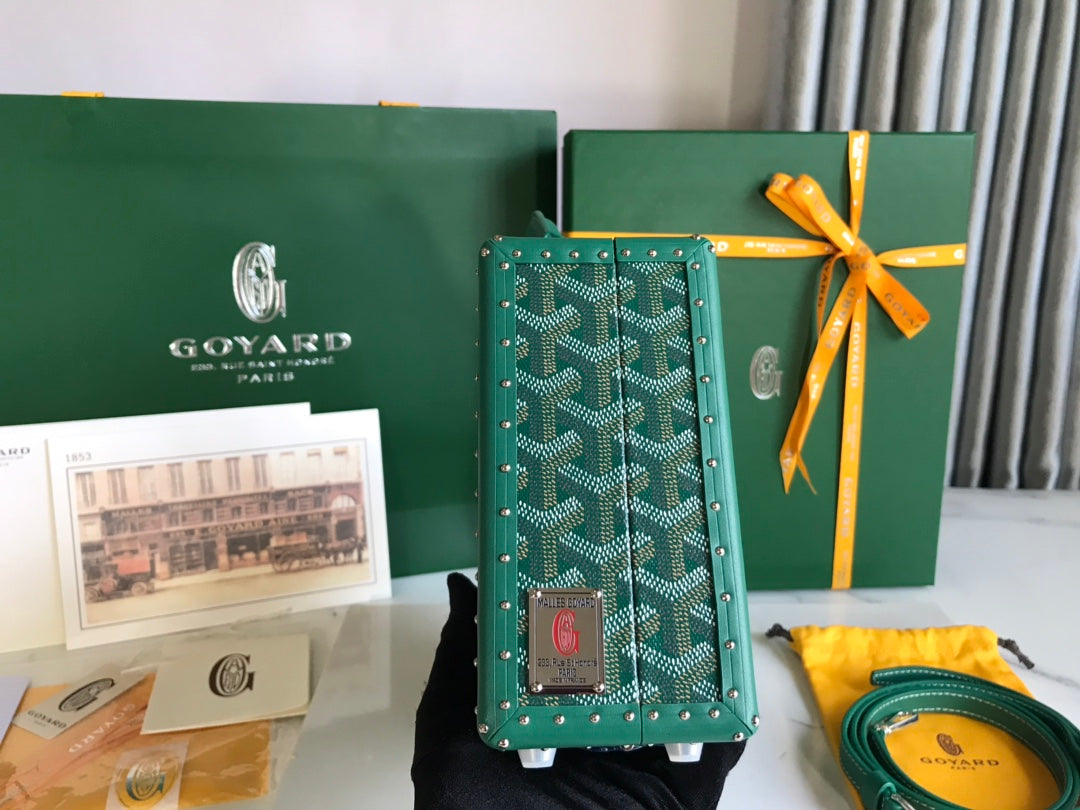 GRAND H?TEL TRUNK BAG 24 IN GREEN GOYARDINE CANVAS AND CALFSKIN