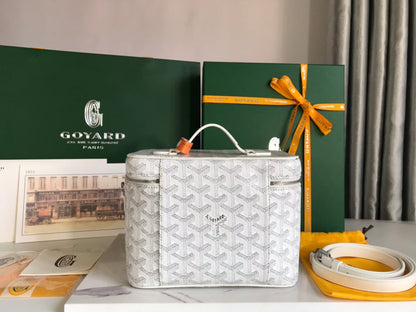 Neceser Muse 20 en lona Goyardine blanca