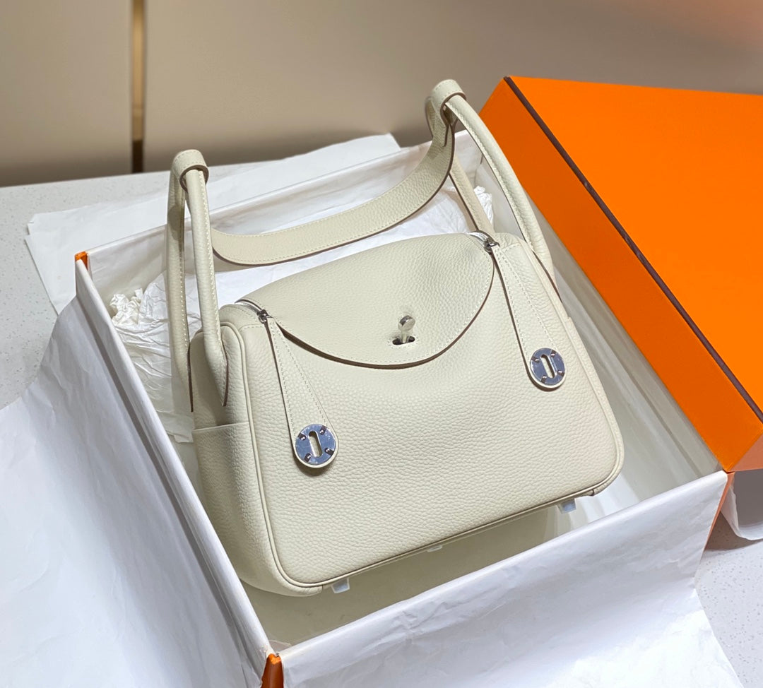 BOLSO HM LINDY 30 PIEL TAURILLON CLEMENCE BLANCA