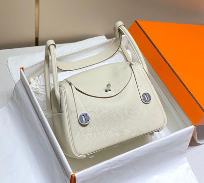 BOLSO HM LINDY 30 PIEL TAURILLON CLEMENCE BLANCA