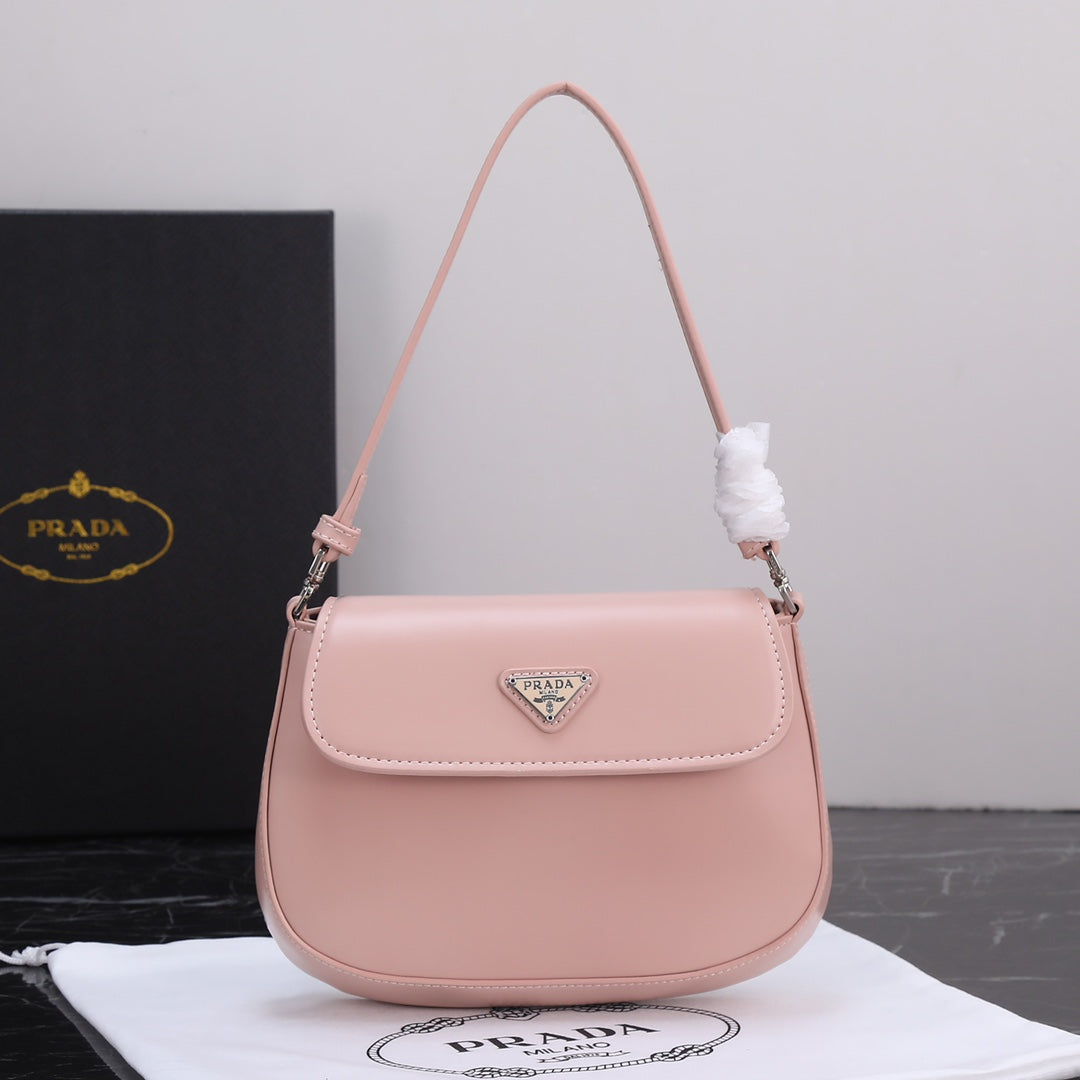 BOLSO PRA 23 DE PIEL DE BECERRO ROSA CLARO CON HERRAJES PLATEADOS