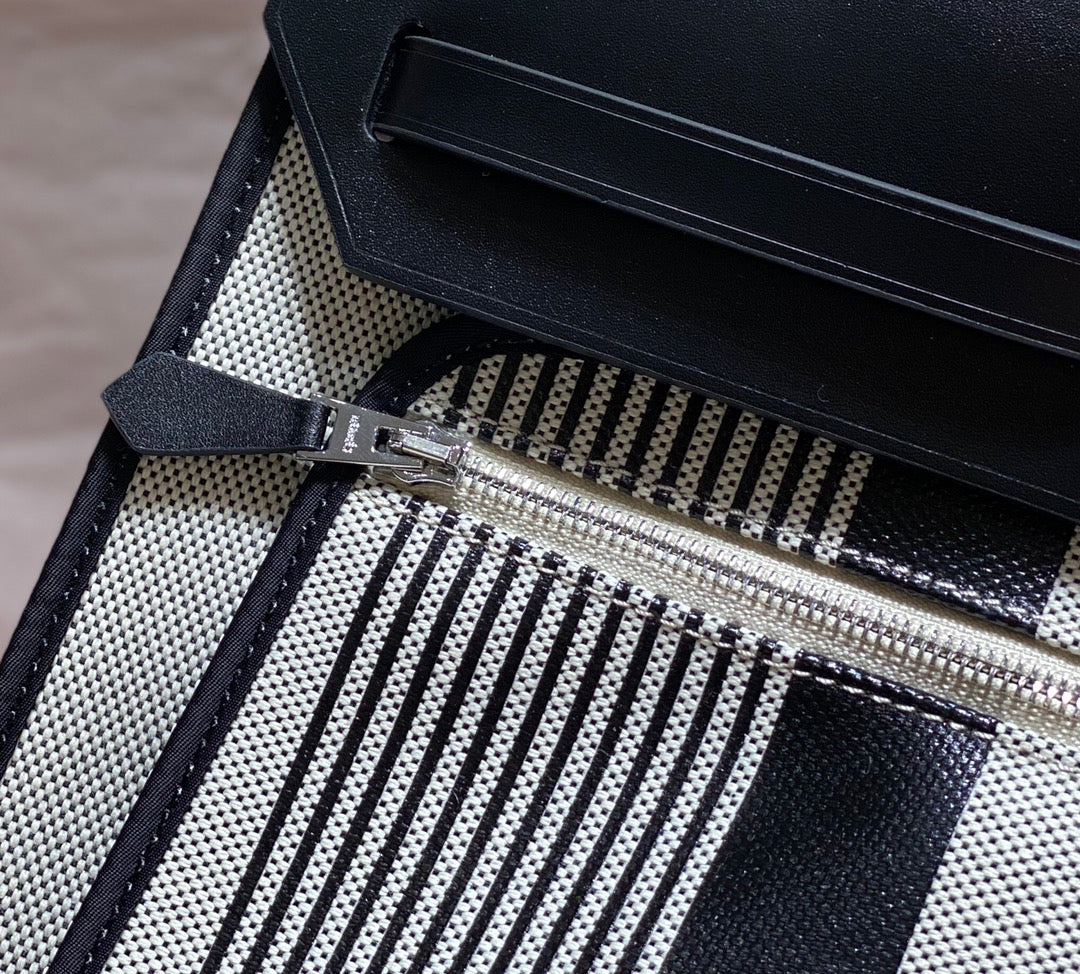 Herbag 31 Toile Lona Blanca Negra Piel de Vaca Negra