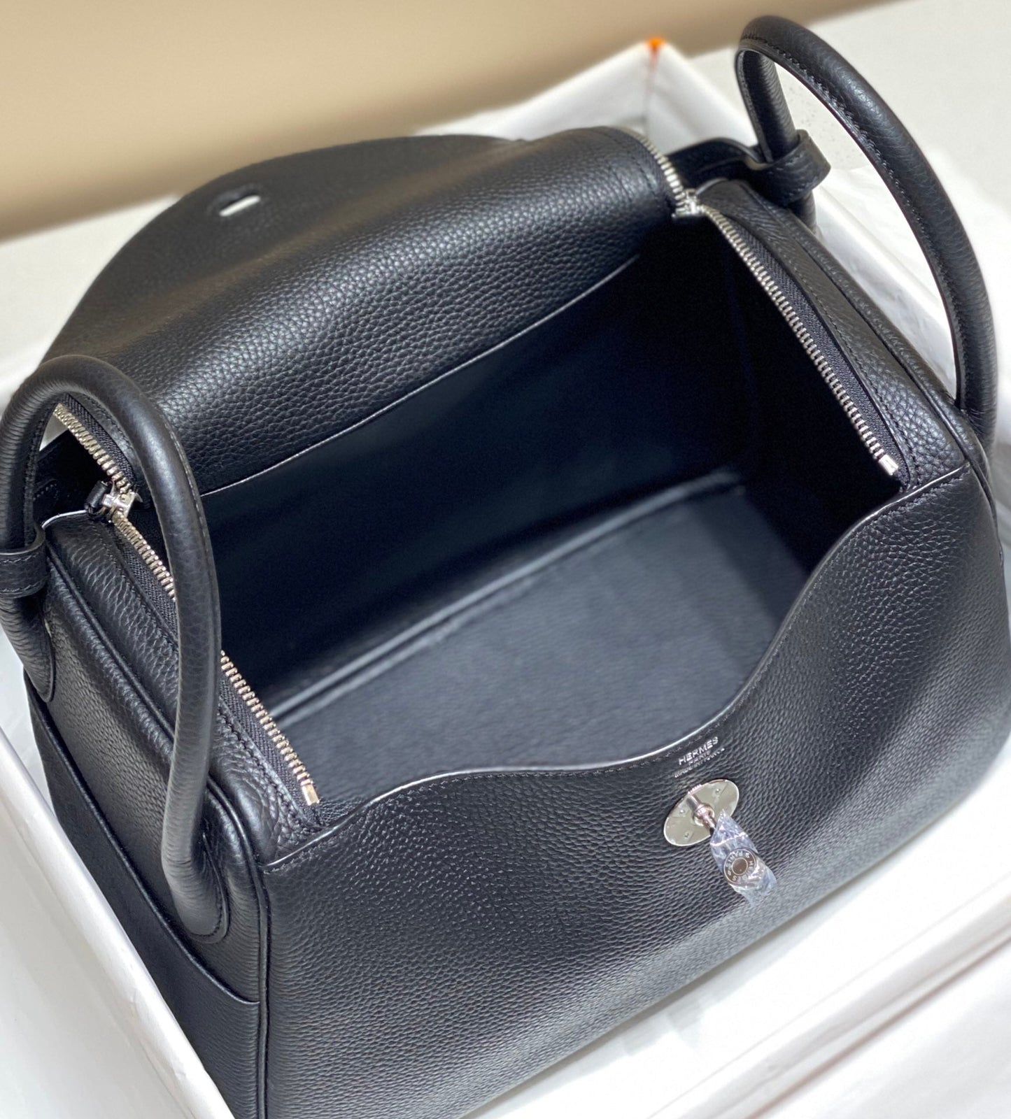 BOLSO HM LINDY 30 PIEL TAURILLON CLEMENCE AZUL MARINO