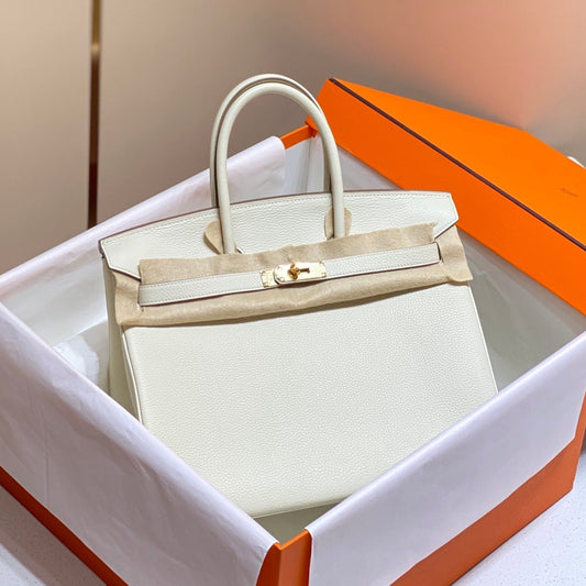 HM BIRKIN 35CM PIEL TOGO BLANCA HERRAJES DORADOS