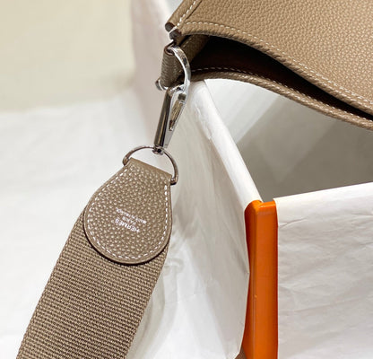 Evelyne 29cm Marrón Togo Shw