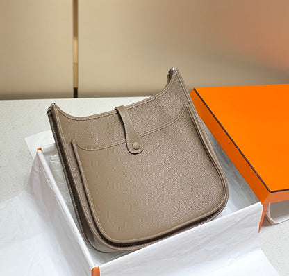 Evelyne 29cm Marrón Togo Shw