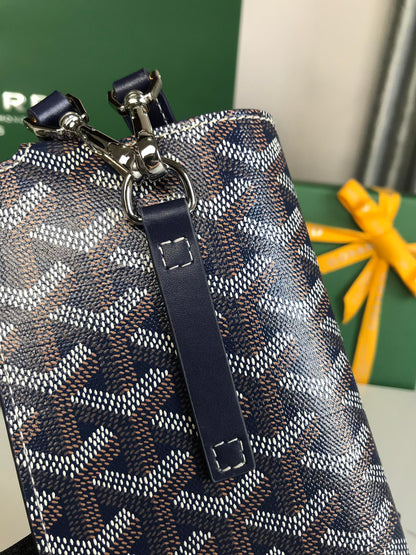 MONTMARTRE GM CASE 18 EN TOILE GOYARDINE BLEU MARINE