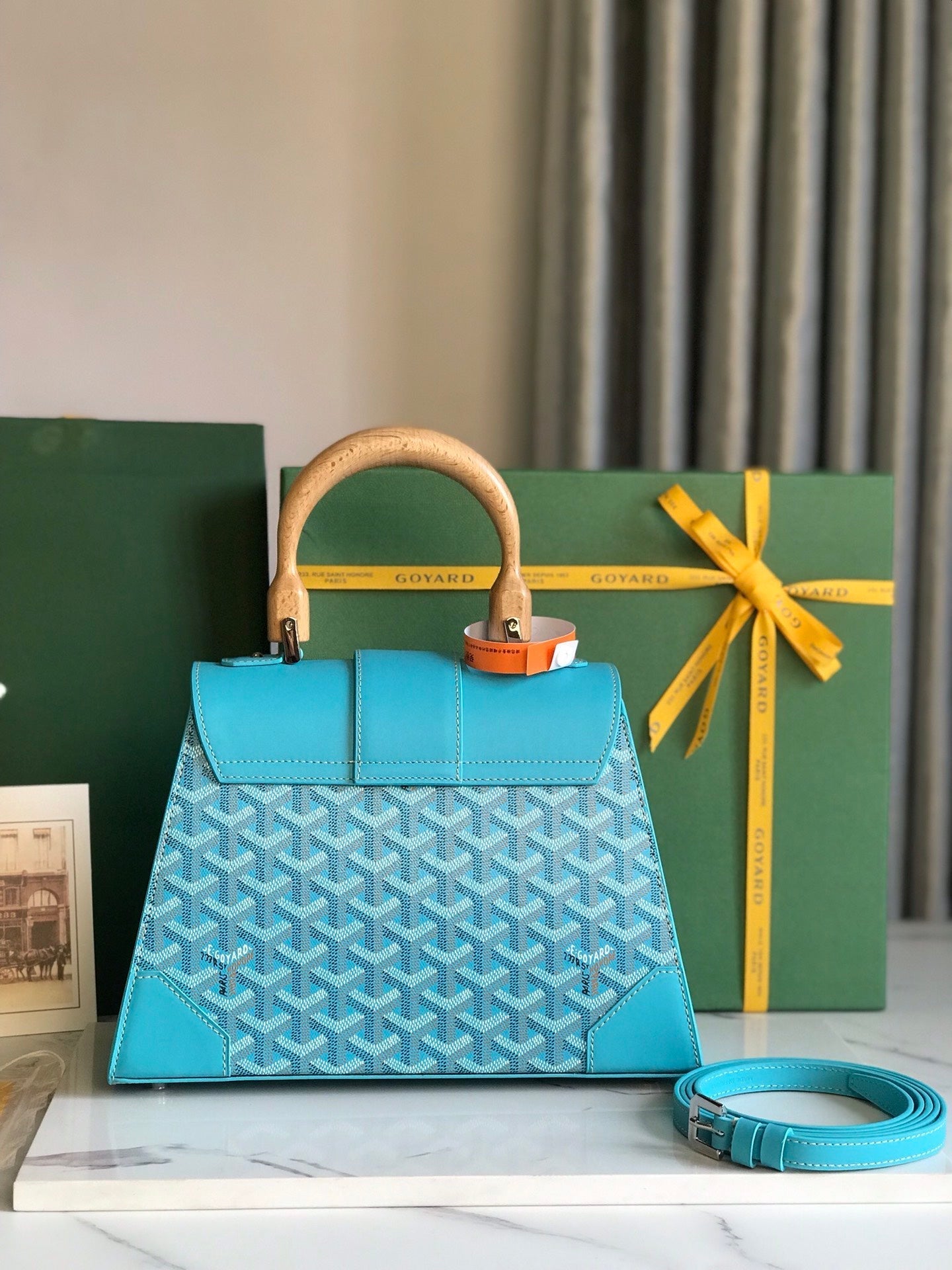 BOLSO SA?GON PM 28 EN LONA GOYARDINE AZUL CLARO Y PIEL DE BECERRO
