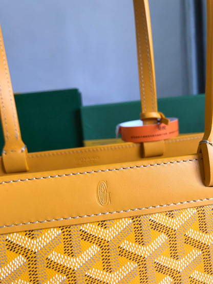 BOLSO BELLECHASSE BIAUDE PM 36 EN LONA GOYARDINE AMARILLA Y RIBETE DE PIEL DE BECERRO