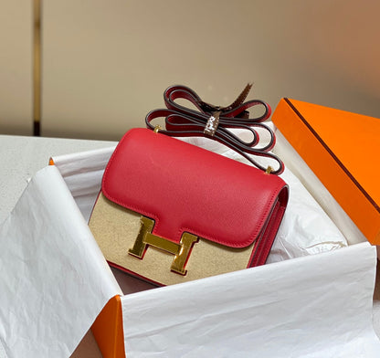 Constance 24, cuero Epsom rojo, herrajes dorados
