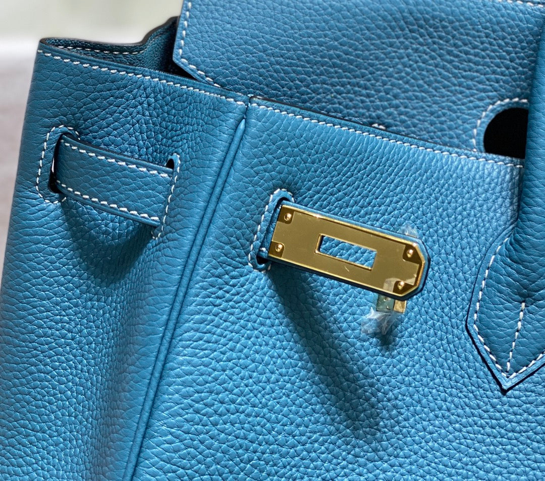 BOLSO HM BIRKIN DE 35 CM CON HERRAMIENTAS EN ORO CERULEAN TOGO