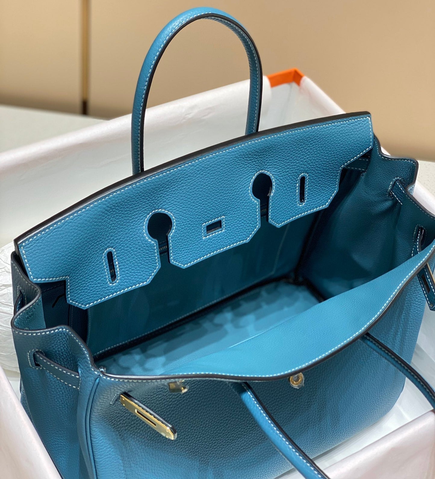 BOLSO HM BIRKIN DE 35 CM CON HERRAMIENTAS EN ORO CERULEAN TOGO