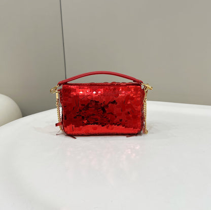 BAGUETTE MINI 19 EN PAILLETTES ROUGES QUINCAILLERIE DOREE