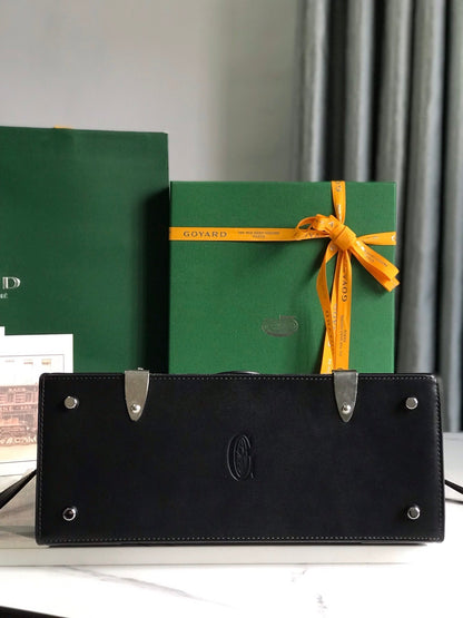 SA?GON PM BAG 28 IN BLACK GOYARDINE CANVAS AND CALFSKIN
