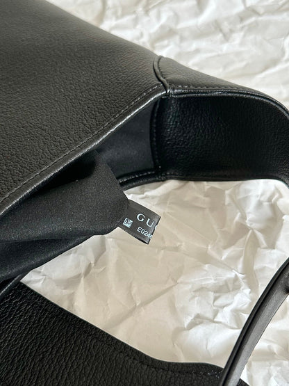 Grand sac bandoulière APHRODITE 47 en cuir de veau noir