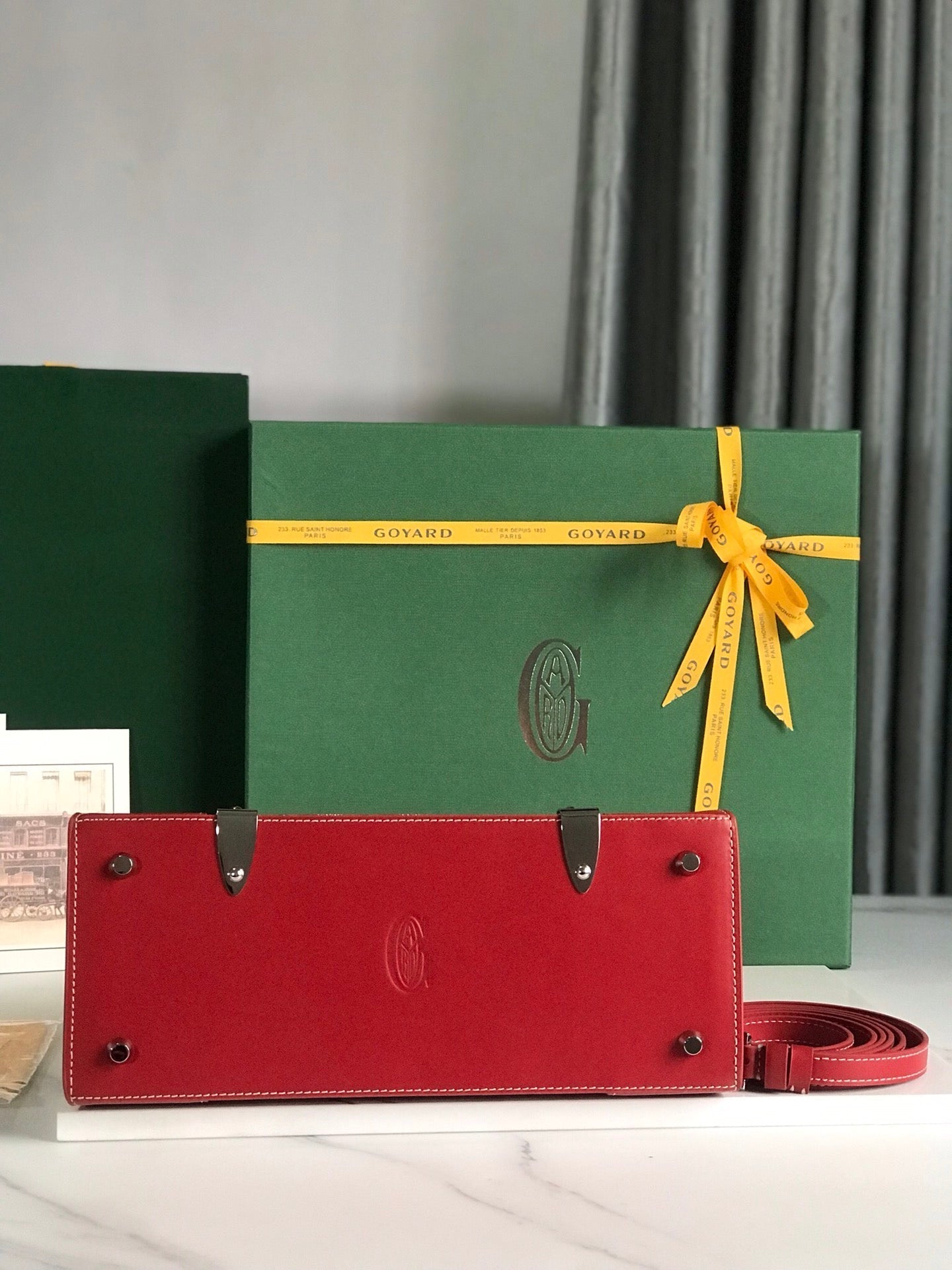 SA?GON PM BAG 28 IN PERSIAN RED GOYARDINE CANVAS AND CALFSKIN