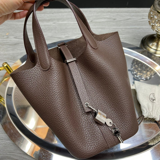 HM PICOTIN LOCK 18 CHOCOLATE TOGO CUERO