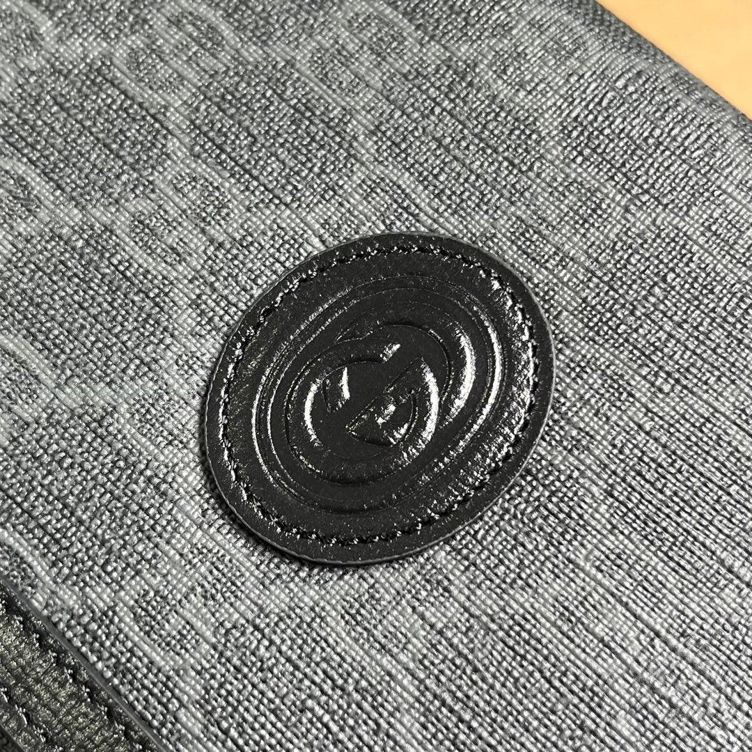 CLUTCH GG CLASP 20 EN LONA NEGRA Y PIEL DE BECERRO