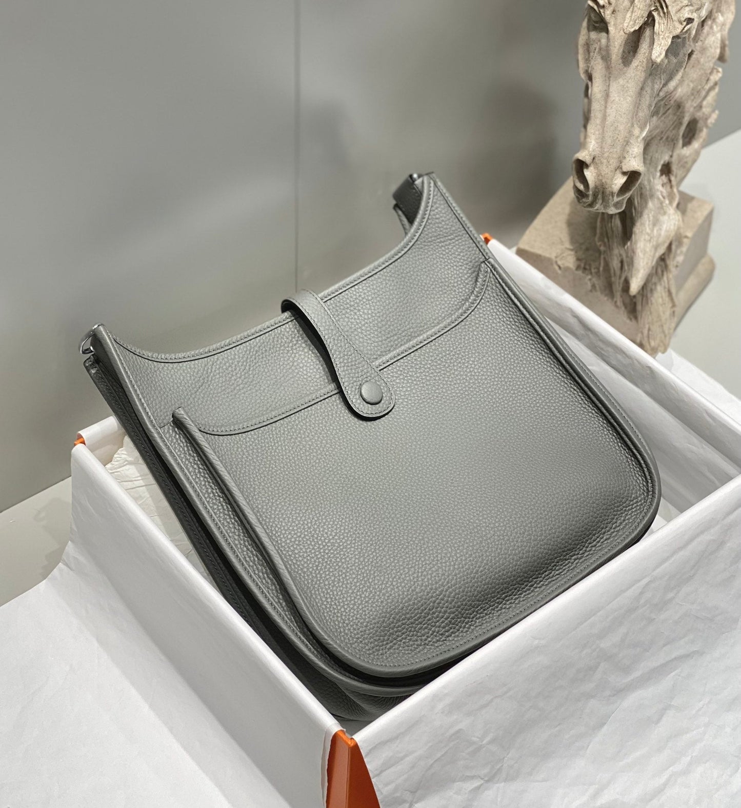 Evelyne 29cm Gris Togo Shw