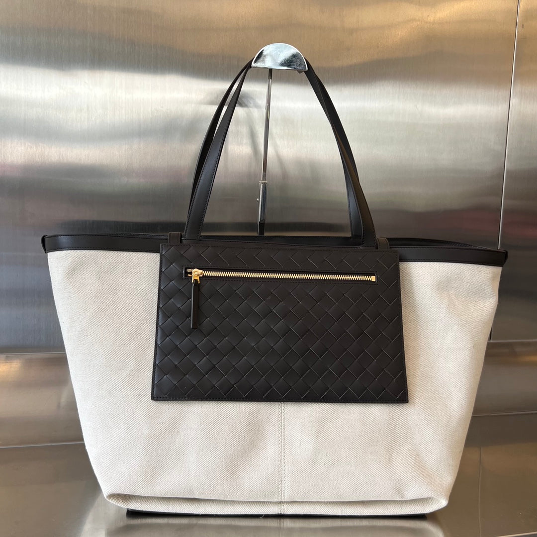FLIP FLAP 38 EN LONA BLANCA Y PIEL DE CABRITO NEGRA