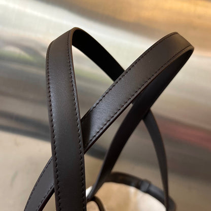 FLIP FLAP 38 EN LONA BLANCA Y PIEL DE CABRITO NEGRA