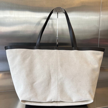 FLIP FLAP 38 EN LONA BLANCA Y PIEL DE CABRITO NEGRA