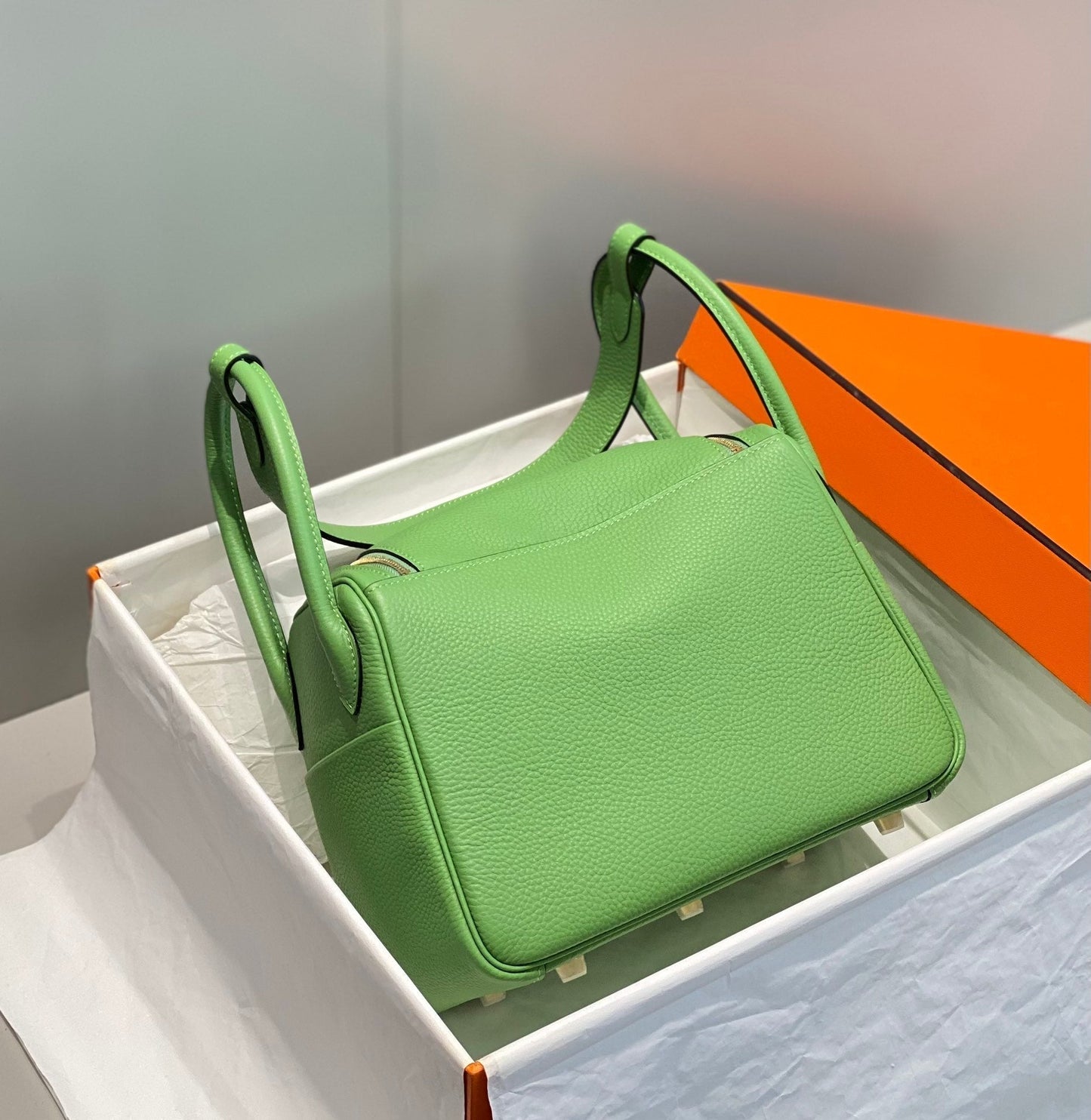 BOLSO HM LINDY 30 KELLY VERDE TAURILLON CUERO CLEMENCE