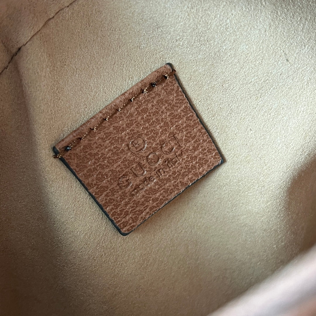 BOLSO DE HOMBRO OPHIDIA MINI REDONDO DE 18" EN LONA ROSA RUBORIZADO Y ADORNO DE CUERO MARRÓN