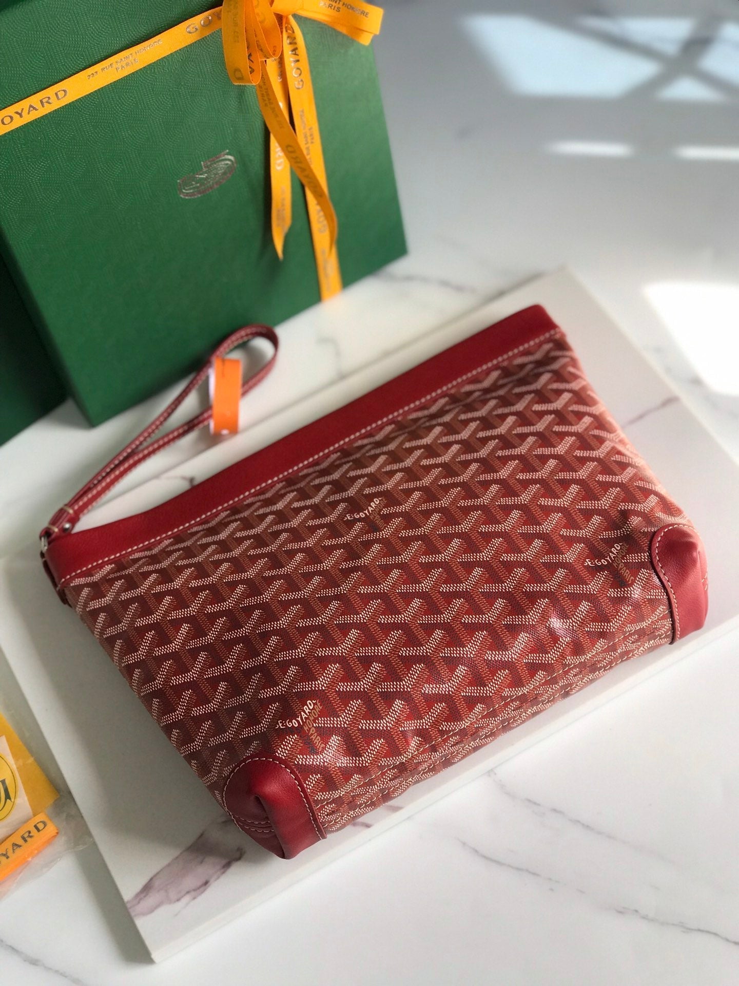 POCHETTE CONTI 24 EN CUIR D'AGNEAU ROUGE CLASSIQUE ET TOILE GOYARDINE
