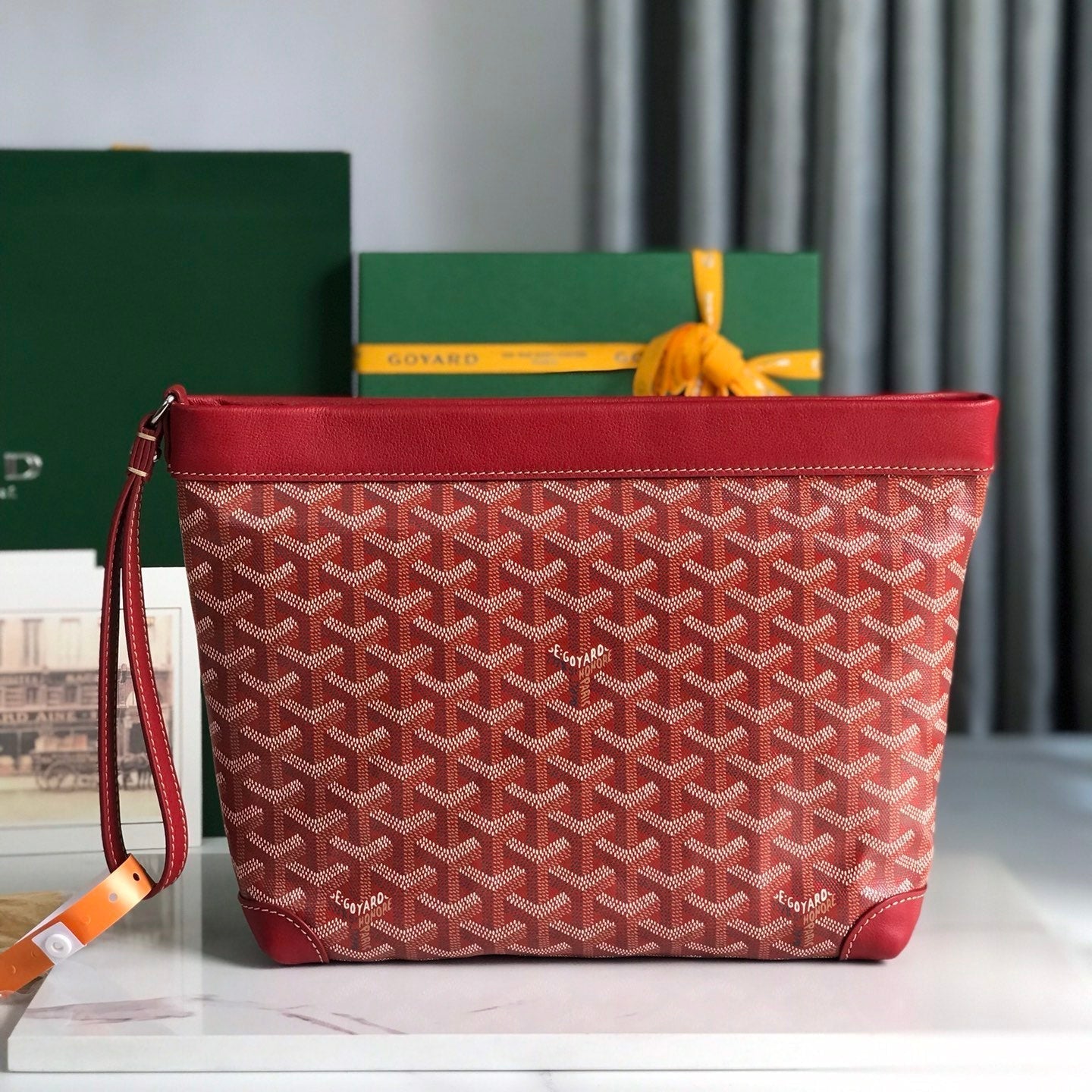 POCHETTE CONTI 24 EN CUIR D'AGNEAU ROUGE CLASSIQUE ET TOILE GOYARDINE