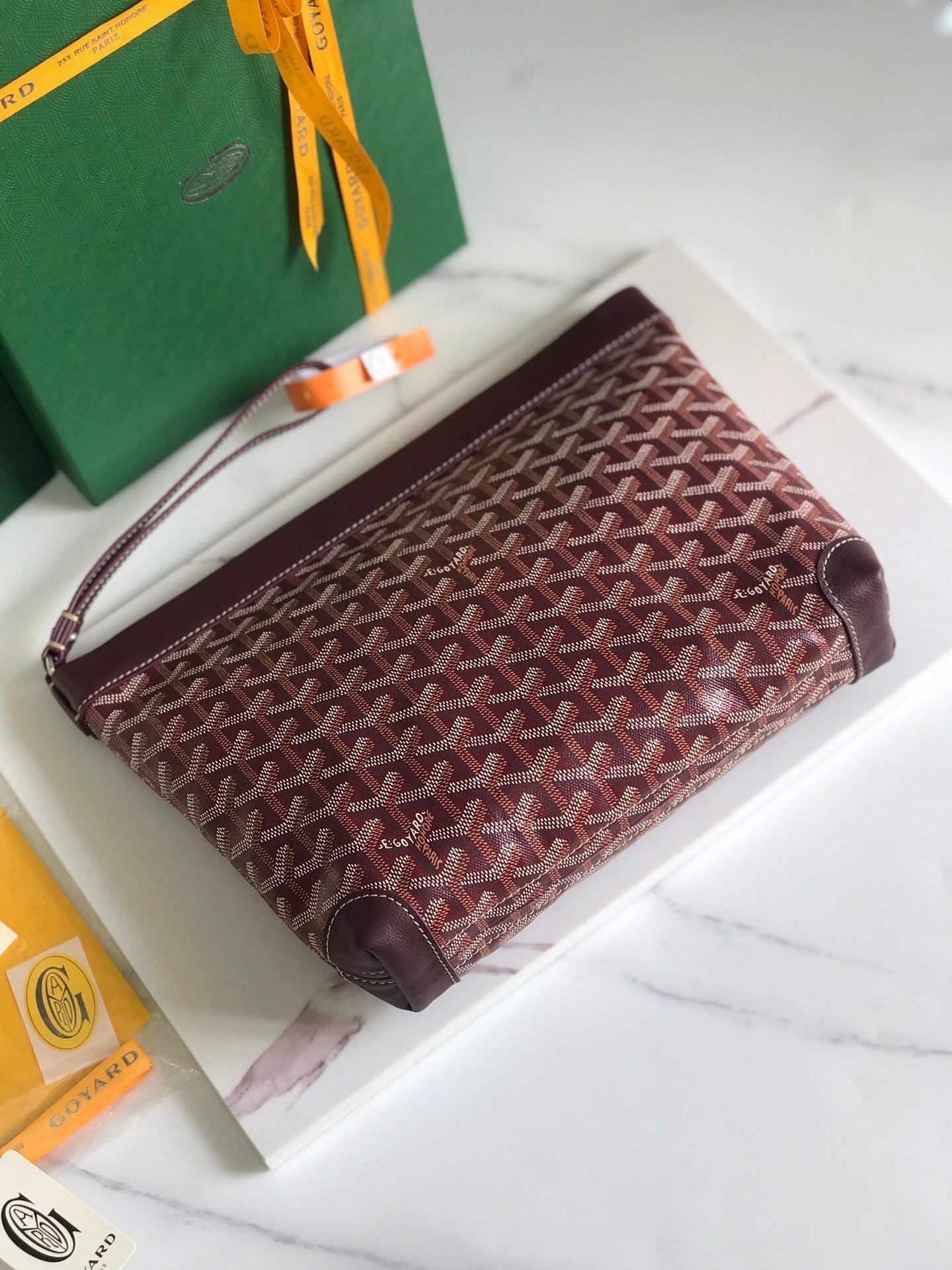 BOLSA CONTI 24 EN PIEL DE CORDERO ROJO VINO Y LONA GOYARDINE