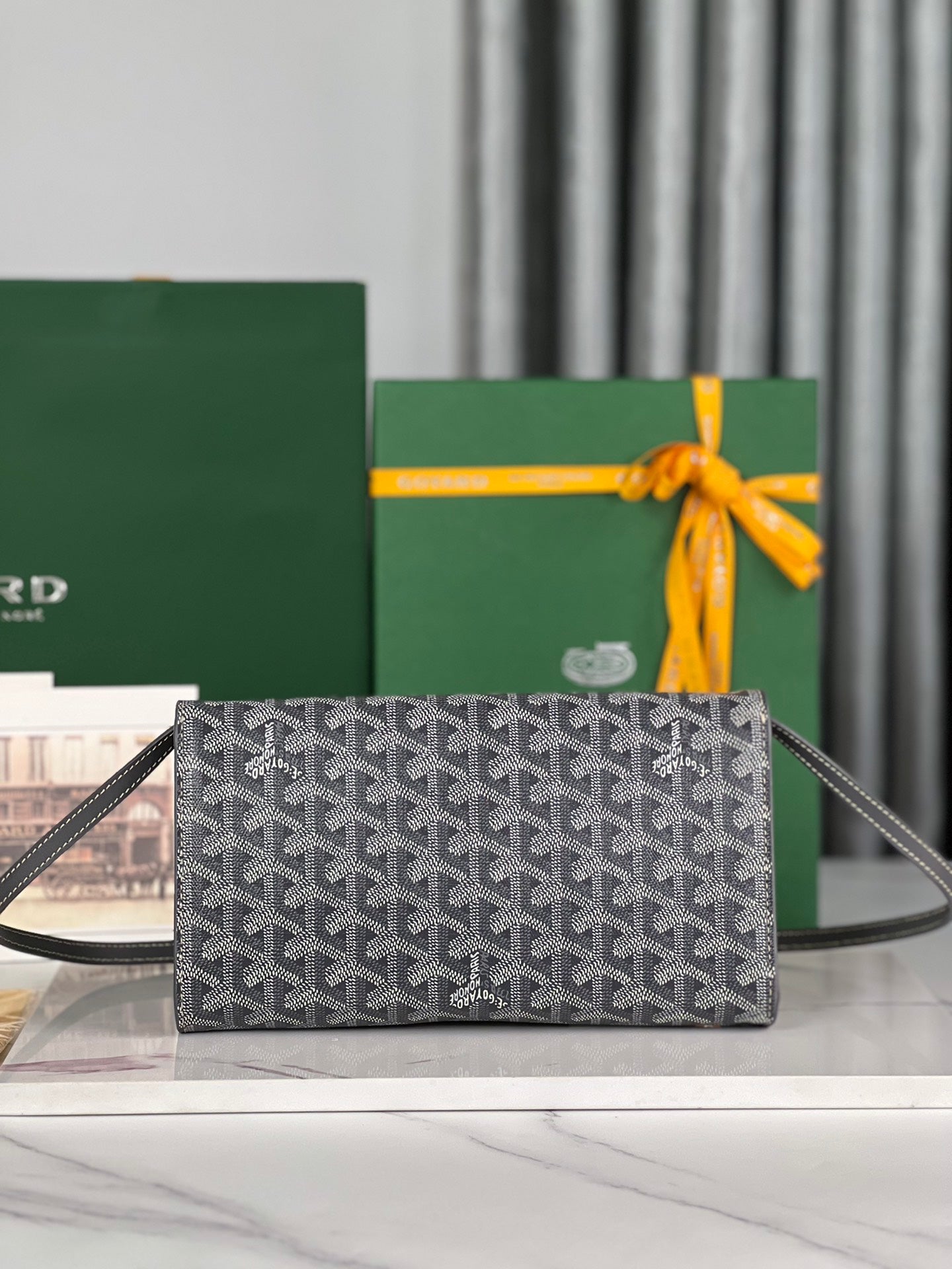 POCHETTE MONTE-CARLO PM 25 EN TOILE GOYARDINE GRIS