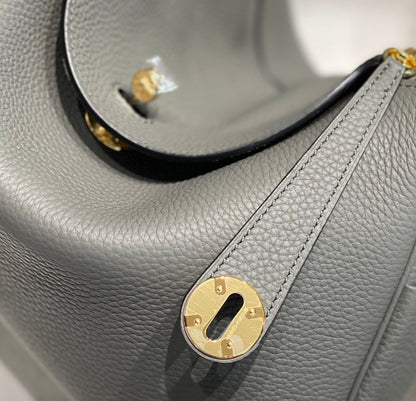 BOLSO HM LINDY 30 PIEL TAURILLON CLEMENCE GRIS