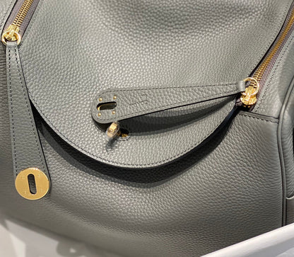 BOLSO HM LINDY 30 PIEL TAURILLON CLEMENCE GRIS