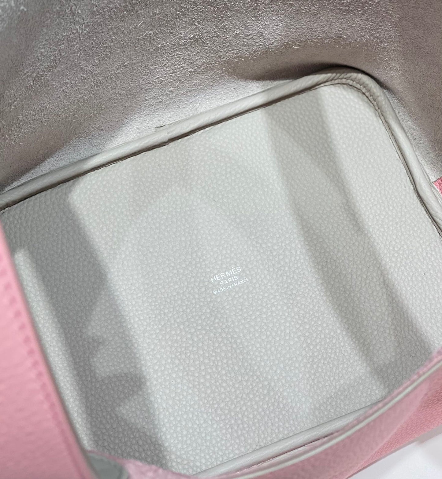 HM PICOTIN LOCK 22 CUERO TOGO CREMA Y ROSA