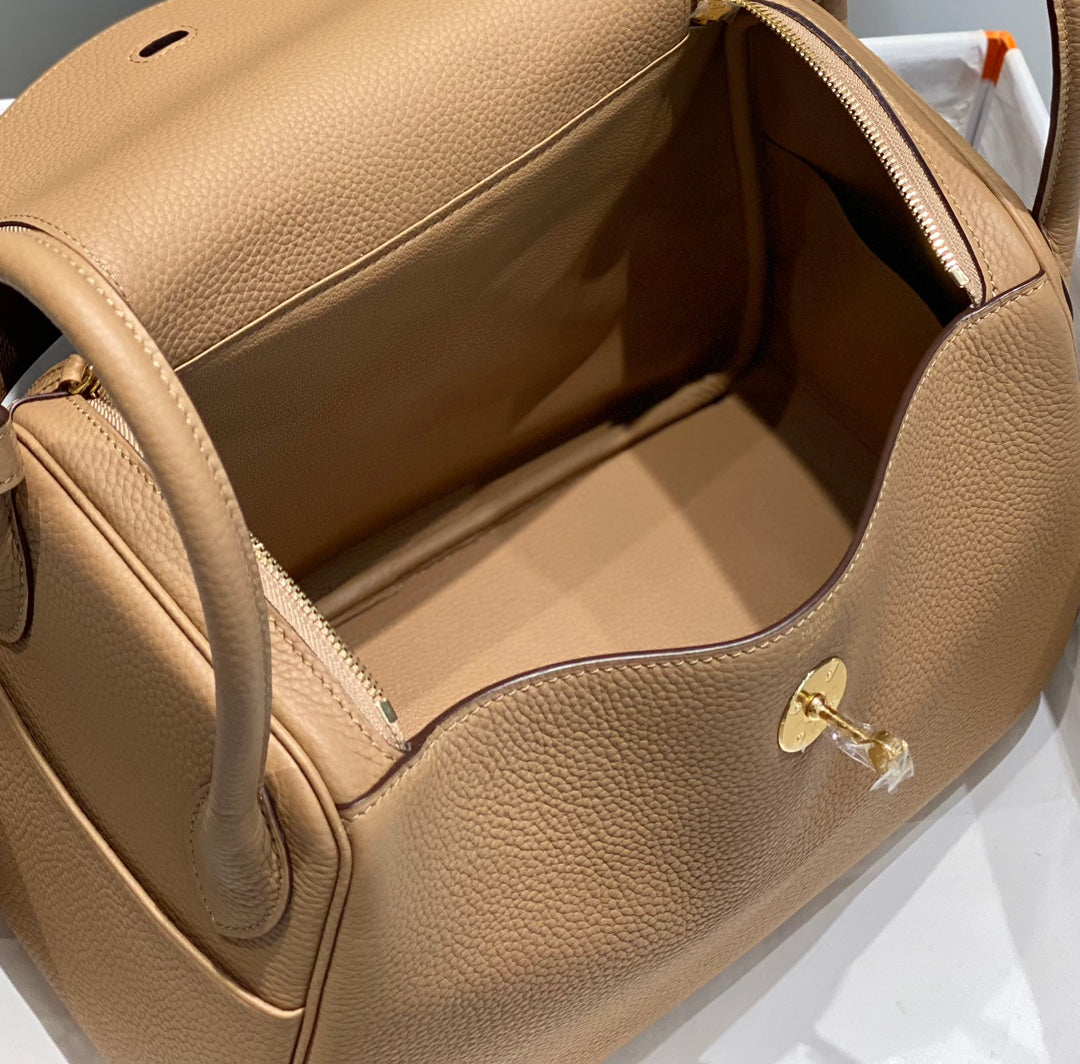 BOLSO HM LINDY 30 PIEL TAURILLON CLEMENCE CAMEL