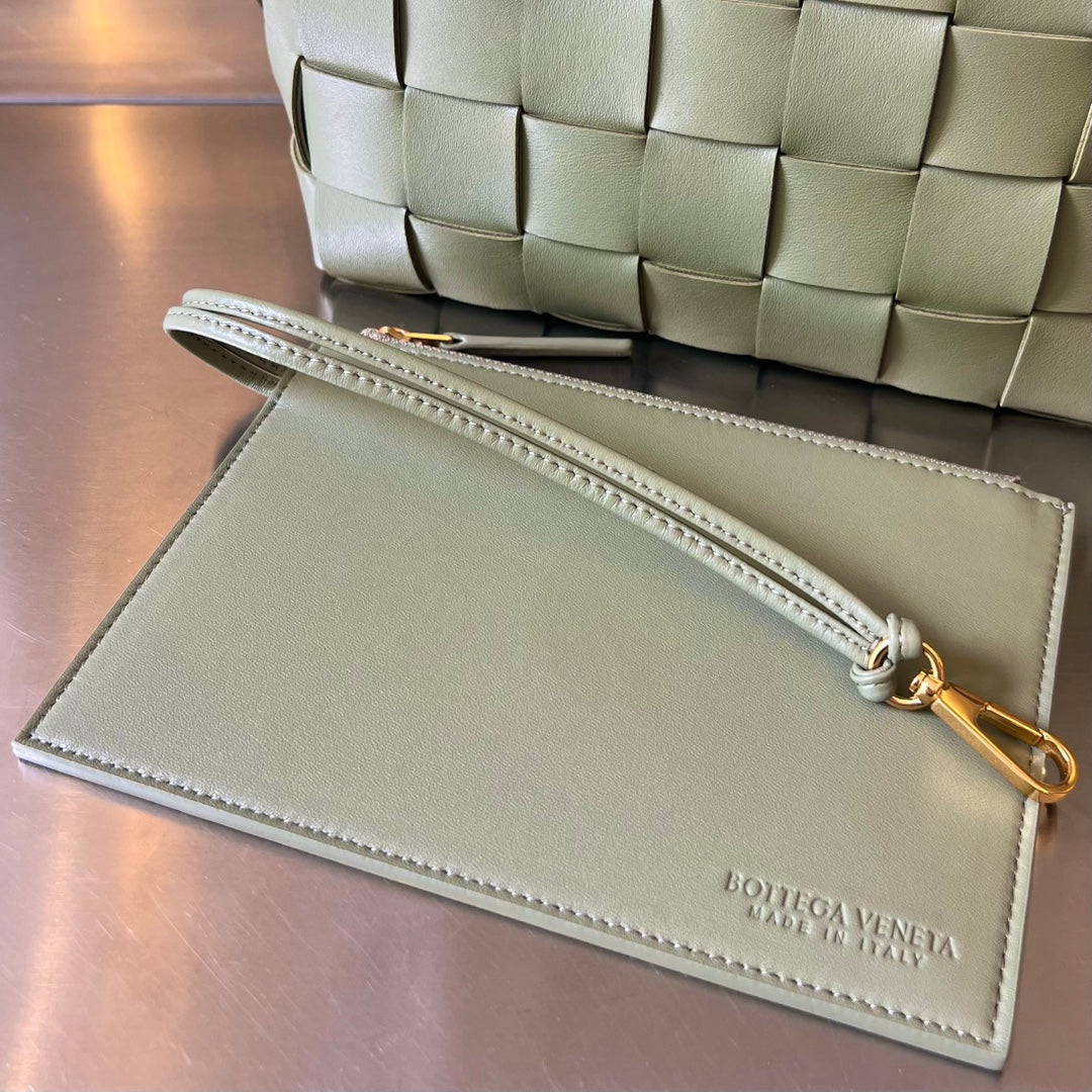 CASETE PEQUEÑO DE 22 EN PIEL DE CORDERO BEIGE EICRU