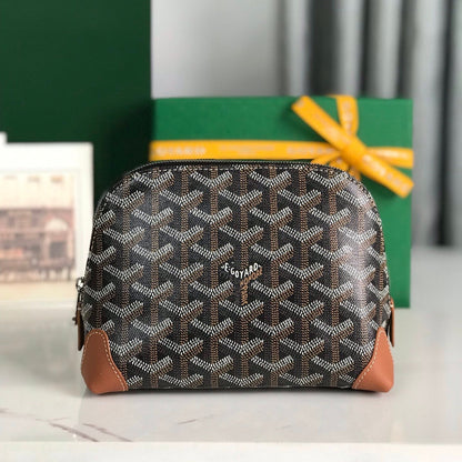 BOLSA DE COSMÉTICOS VEND?ME 17 EN LONA GOYARDINE NEGRA Y RIBETE DE PIEL DE BECERRO COLOR MARRÓN