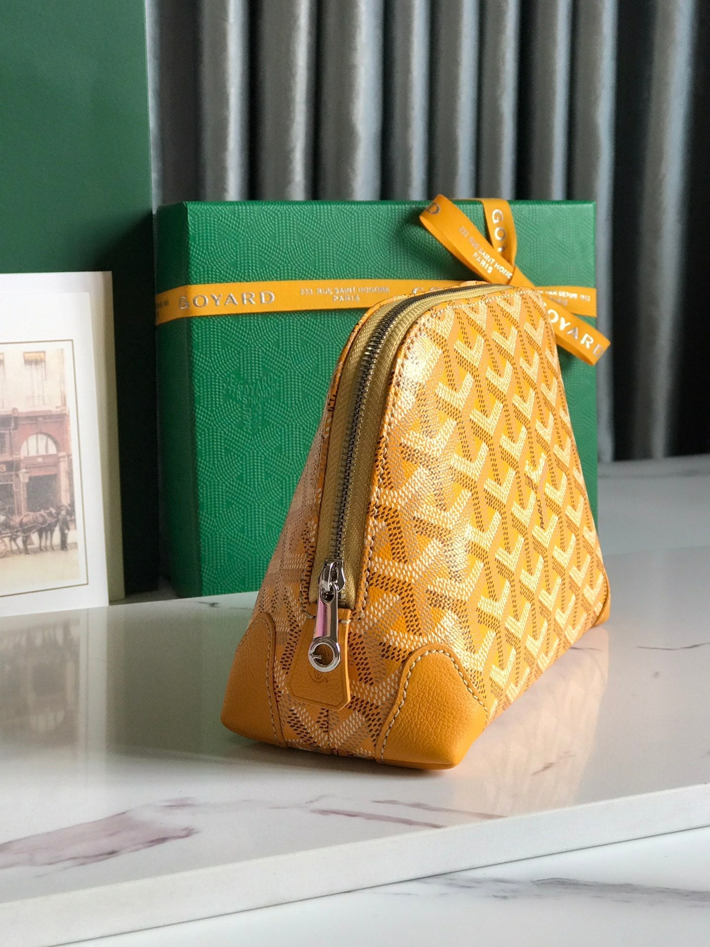 BOLSA DE COSMÉTICOS VEND?ME 17 EN LONA GOYARDINE AMARILLA Y RIBETE DE PIEL DE BECERRO
