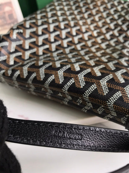 BOLSA CONTI 24 EN PIEL DE CORDERO NEGRA Y LONA GOYARDINE